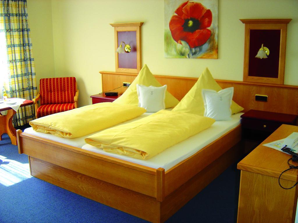 Hotel Garni Hubertushof Bad Füssing Habitación foto